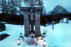 Pomnik-poświęcony-jeńcom_01