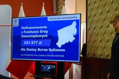 Podpisanie umowy na realizację przebudowy ulicy Lipowej w Bornem Sulinowie - plansza informacyjna.