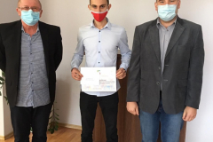 Wręczenie stypendiów motywacyjnych, ufundowanych przez Państwo Natalię i Stanisława Bartoszewicz, dla 10 uczniów z Liceum Ogólnokształcącego im. Bohaterów Oflagu II D.