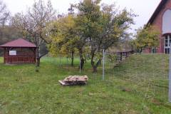 Realizacja projektu „Ogród piknikowy w Kucharowie” i budowa zjazdu publicznego z drogi powiatowej.