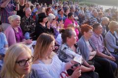 Koncert romskich pieśni w wykonaniu „Sióstr Matkowskich”.