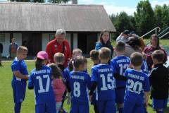 Wymiana-uwag-pomiędzy-trenerem-i-zawodnikami-KS-Pionier-95-Borne-Sulinowo-4