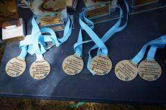 Zawody Wędkarskie o Puchar Burmistrza Bornego Sulinowa - medale dla najlepszych wędkarzy.