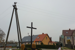 Koło Gospodyń Wiejskich w Łubowie realizuje "akcję chryzantemy" - Łubowo.