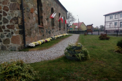 Koło Gospodyń Wiejskich w Łubowie realizuje "akcję chryzantemy" - Łubowo.