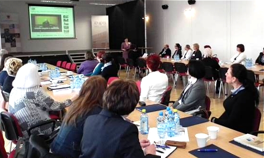 „2 + 2 = 5  wspólnie zrobimy więcej”