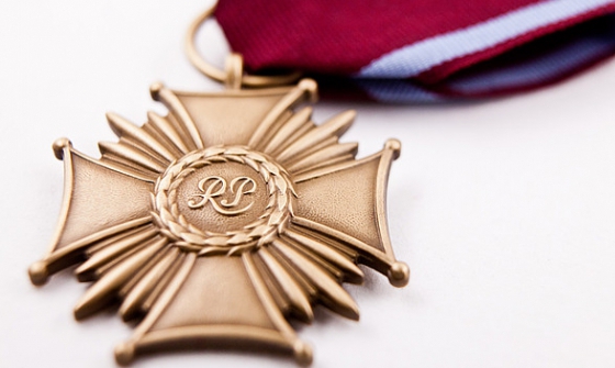 ZŁOTY KRZYŻ ZASŁUGI DLA P. MARKA SZWARC