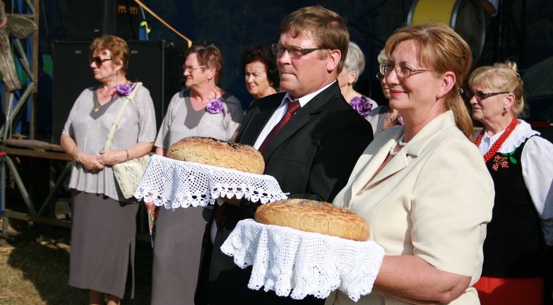GMINNE DOŻYNKI