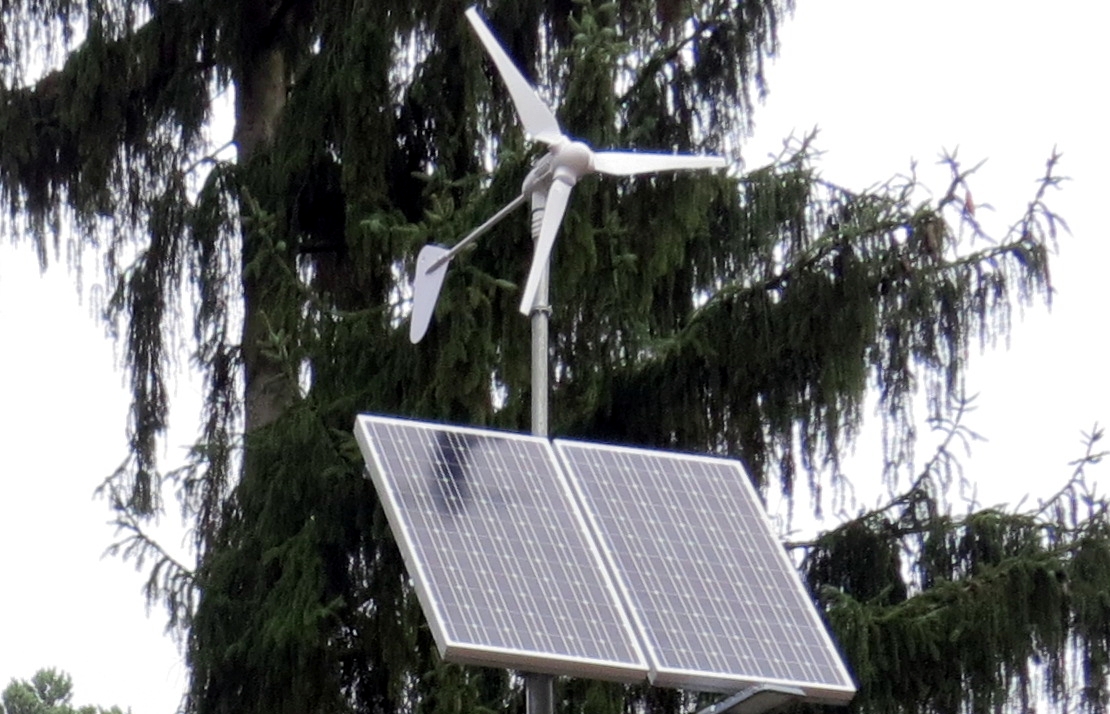 Kolejne lampy hybrydowe w gminie
