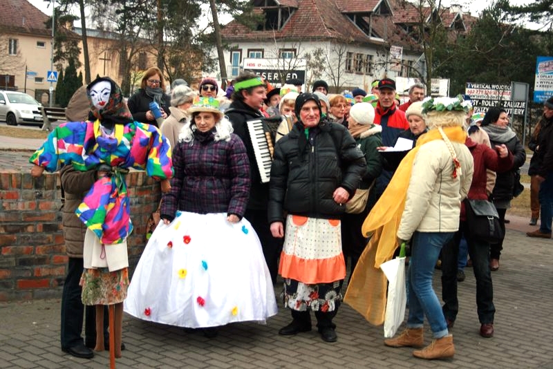 „Wiosna – zielona księżniczka z wiankiem kwiatów we włosach…”