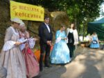 Biesiada Królewska z dynią w tle Biesiada Królewska z dynią w tle