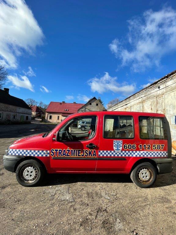 Urząd Miejski w Bornem Sulinowie ogłasza pisemny przetarg na sprzedaż samochodu służbowego Straży Miejskiej w Bornem Sulinowie